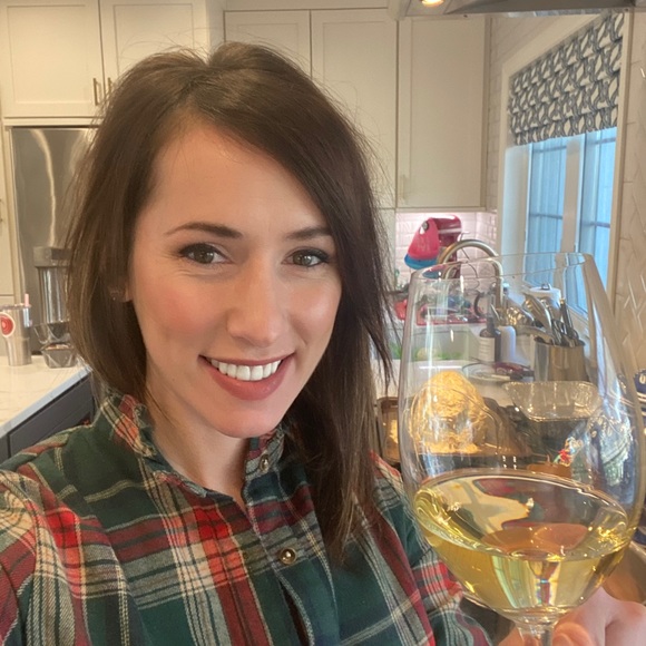 Meet your Posher, Whitney - Picture 1 of 1